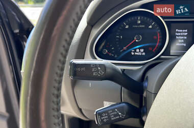 Позашляховик / Кросовер Audi Q7 2014 в 