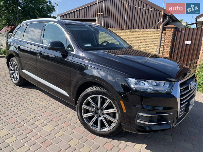 Позашляховик / Кросовер Audi Q7 2018 в Фастові