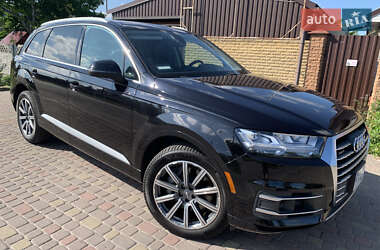 Внедорожник / Кроссовер Audi Q7 2018 в 