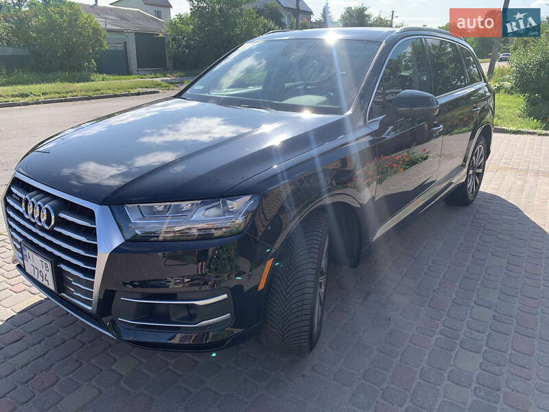 Позашляховик / Кросовер Audi Q7 2018 в Фастові