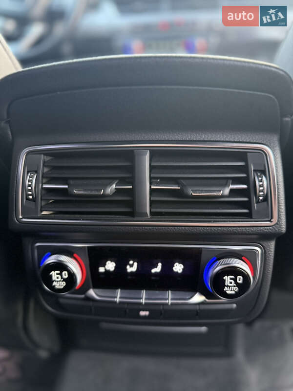 Внедорожник / Кроссовер Audi Q7 2016 в Баре