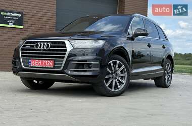 Позашляховик / Кросовер Audi Q7 2017 в Луцьку