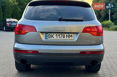 Внедорожник / Кроссовер Audi Q7 2006 в 