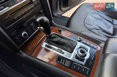 Внедорожник / Кроссовер Audi Q7 2006 в 
