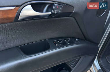 Внедорожник / Кроссовер Audi Q7 2006 в 