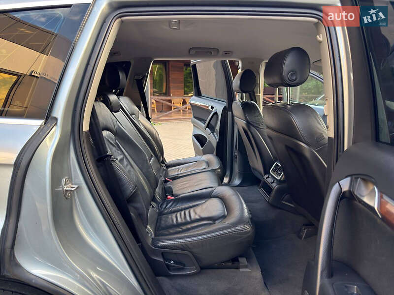 Позашляховик / Кросовер Audi Q7 2006 в Рівному
