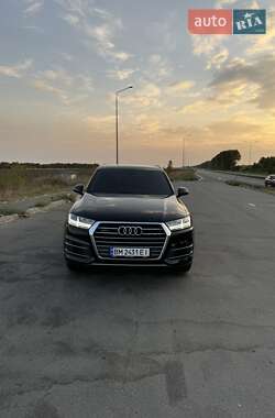Внедорожник / Кроссовер Audi Q7 2019 в 