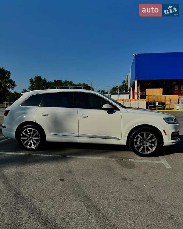 Внедорожник / Кроссовер Audi Q7 2018 в Львове
