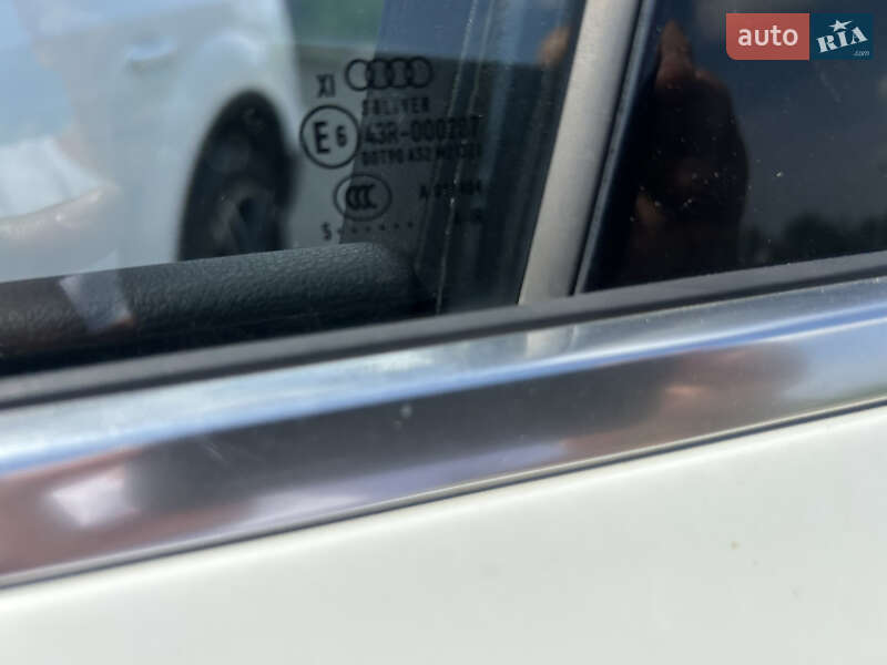 Внедорожник / Кроссовер Audi Q7 2015 в Подгайцах