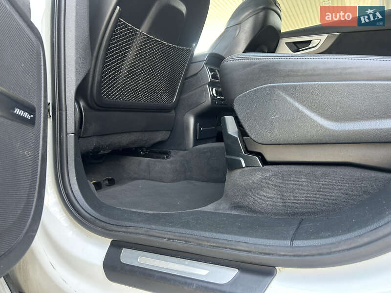 Внедорожник / Кроссовер Audi Q7 2015 в Подгайцах
