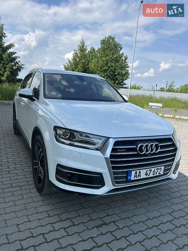 Внедорожник / Кроссовер Audi Q7 2015 в Подгайцах