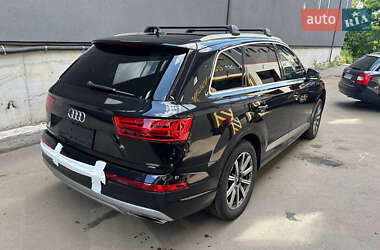 Внедорожник / Кроссовер Audi Q7 2019 в 