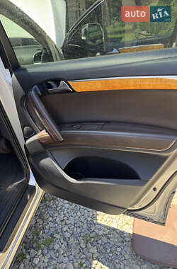 Внедорожник / Кроссовер Audi Q7 2006 в 
