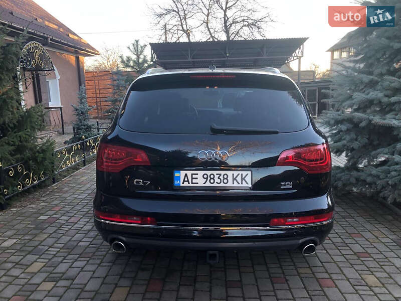 Внедорожник / Кроссовер Audi Q7 2014 в Кривом Роге