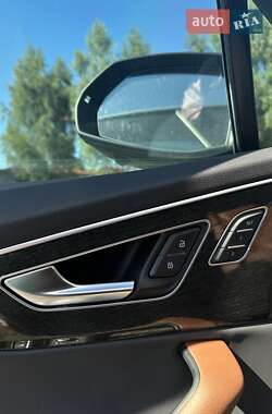Внедорожник / Кроссовер Audi Q7 2021 в 