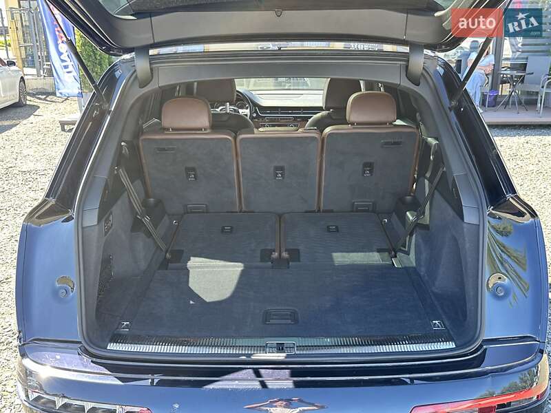 Внедорожник / Кроссовер Audi Q7 2017 в Луцке