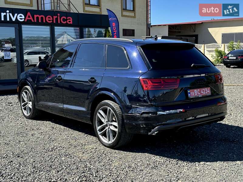 Внедорожник / Кроссовер Audi Q7 2017 в Луцке