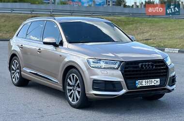 Внедорожник / Кроссовер Audi Q7 2018 в 