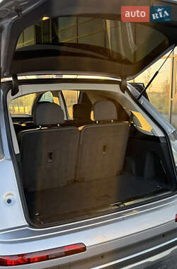 Внедорожник / Кроссовер Audi Q7 2022 в 