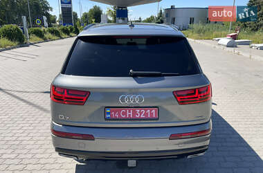Внедорожник / Кроссовер Audi Q7 2018 в 