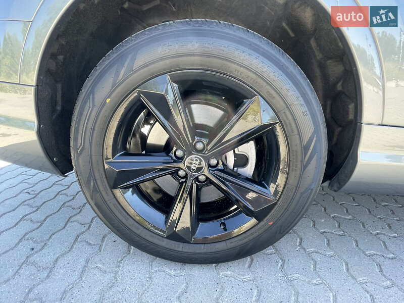Внедорожник / Кроссовер Audi Q7 2018 в Виннице