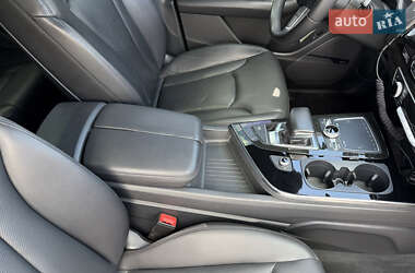 Внедорожник / Кроссовер Audi Q7 2016 в 