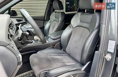Внедорожник / Кроссовер Audi Q7 2018 в 