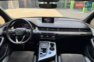 Внедорожник / Кроссовер Audi Q7 2018 в 