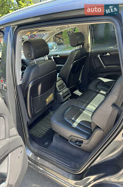 Внедорожник / Кроссовер Audi Q7 2012 в 