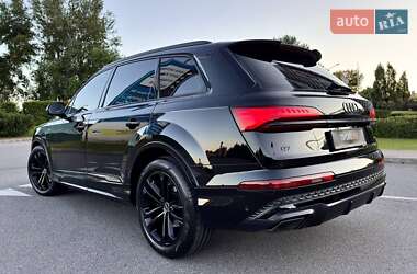 Внедорожник / Кроссовер Audi Q7 2025 в 