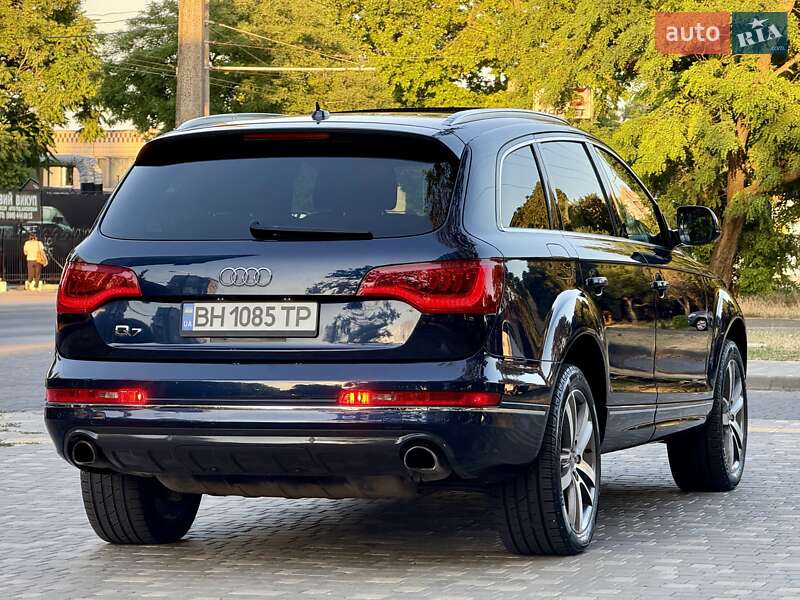 Внедорожник / Кроссовер Audi Q7 2012 в Одессе