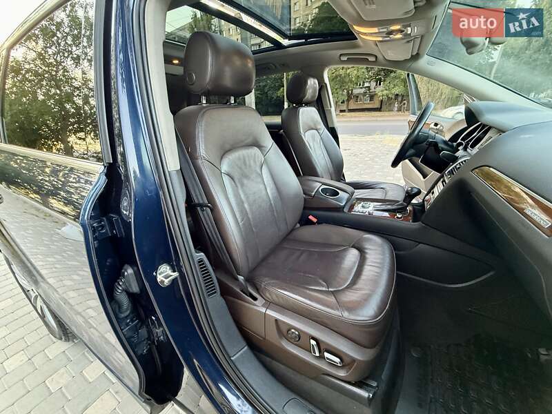 Внедорожник / Кроссовер Audi Q7 2012 в Одессе