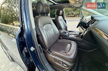 Позашляховик / Кросовер Audi Q7 2012 в 