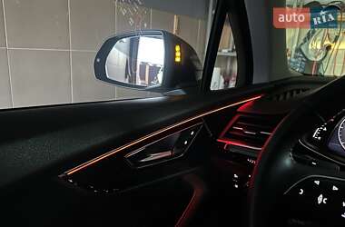 Внедорожник / Кроссовер Audi Q7 2017 в 