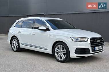 Позашляховик / Кросовер Audi Q7 2017 в Києві