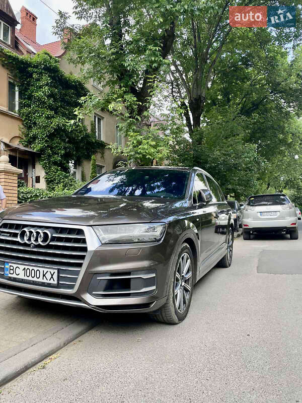 Внедорожник / Кроссовер Audi Q7 2016 в Дрогобыче