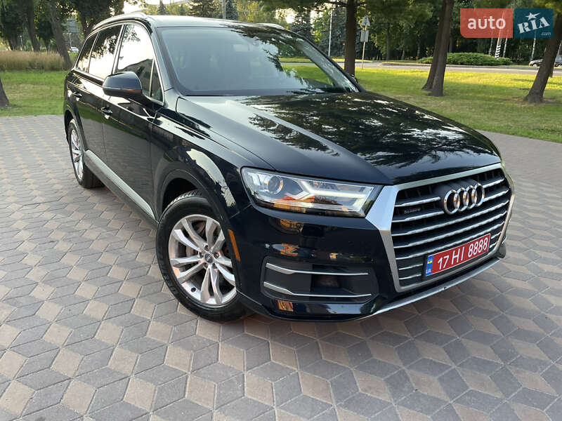 Внедорожник / Кроссовер Audi Q7 2016 в Лубнах