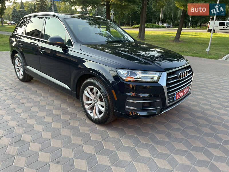 Внедорожник / Кроссовер Audi Q7 2016 в Лубнах