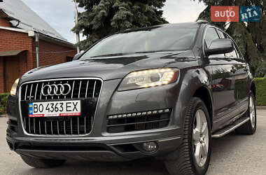Позашляховик / Кросовер Audi Q7 2013 в 