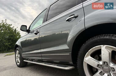 Позашляховик / Кросовер Audi Q7 2013 в 