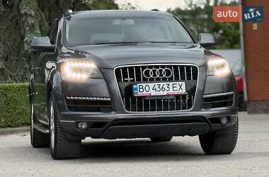 Позашляховик / Кросовер Audi Q7 2013 в 