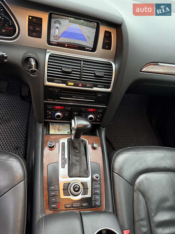 Внедорожник / Кроссовер Audi Q7 2013 в Кременце