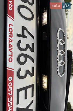 Позашляховик / Кросовер Audi Q7 2013 в 