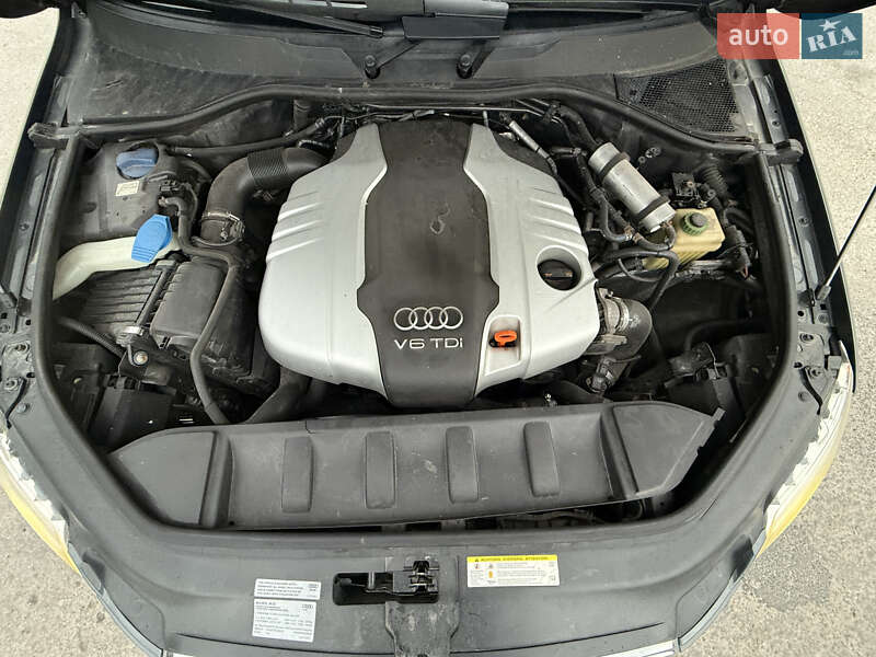 Внедорожник / Кроссовер Audi Q7 2013 в Кременце
