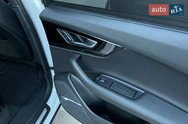 Внедорожник / Кроссовер Audi Q7 2017 в 