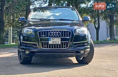 Внедорожник / Кроссовер Audi Q7 2012 в 