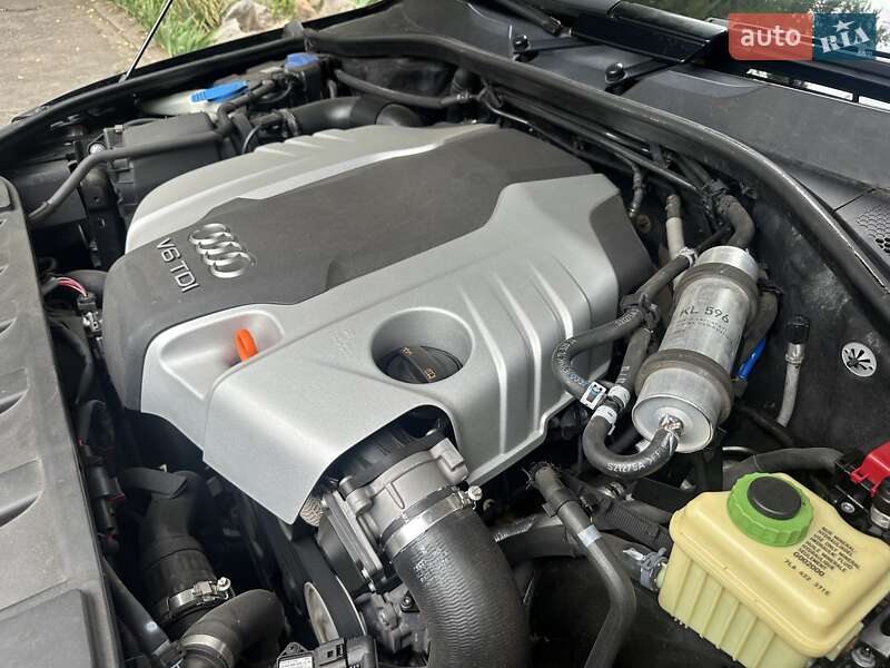 Позашляховик / Кросовер Audi Q7 2013 в Запоріжжі