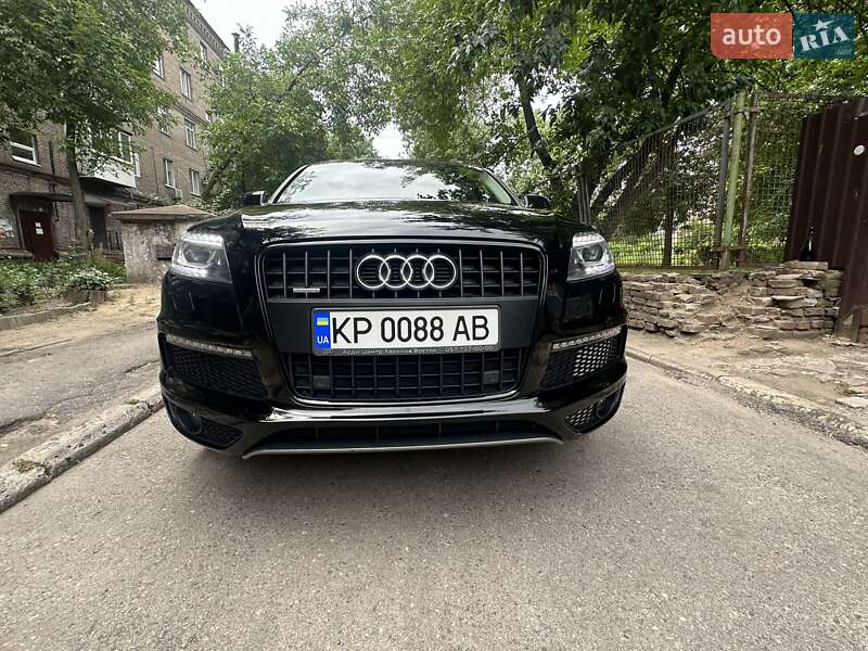 Позашляховик / Кросовер Audi Q7 2013 в Запоріжжі