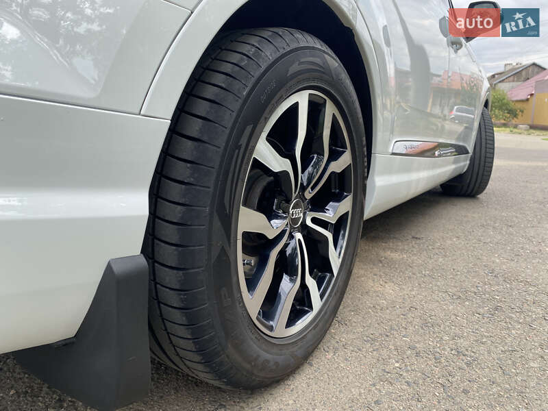 Внедорожник / Кроссовер Audi Q7 2017 в Одессе