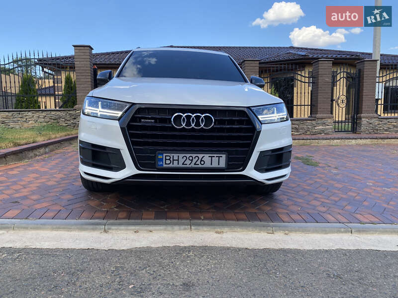 Внедорожник / Кроссовер Audi Q7 2017 в Одессе